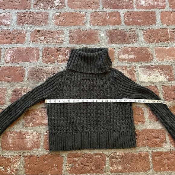 Free People Twisted Cable crop turtleneck sweater dark green gold metallic Small - Picture 3 of 16